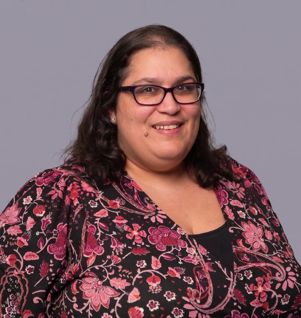 Laura Cazabon Social Media Manager @ Content Plan